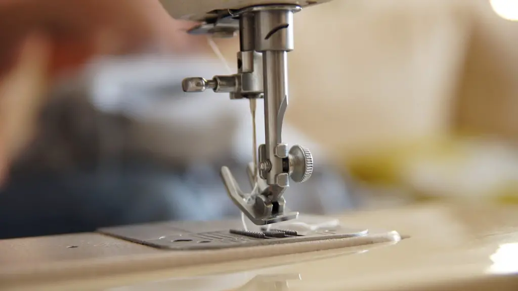 How to change a sewing machine needle?