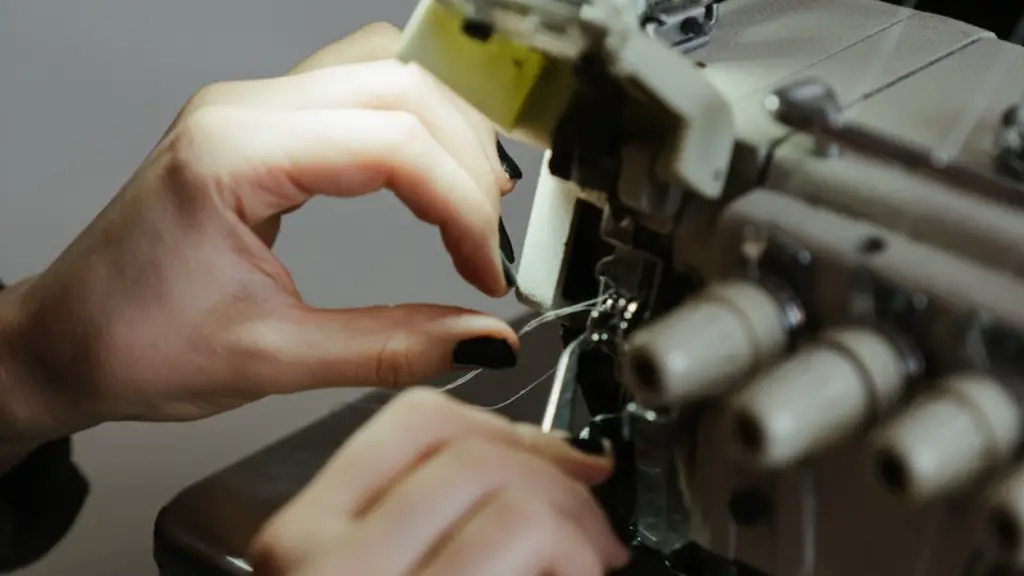 How Do I Put Thread In A Sewing Machine