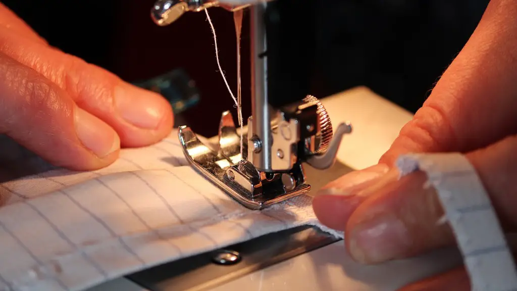 How to replace a sewing machine needle?