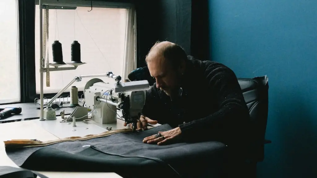 How To Put Thread On Singer Sewing Machine
