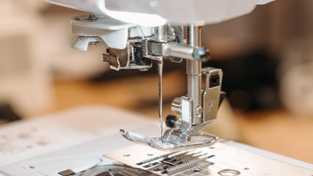 How Do You Thread A Kenmore 385 Sewing Machine