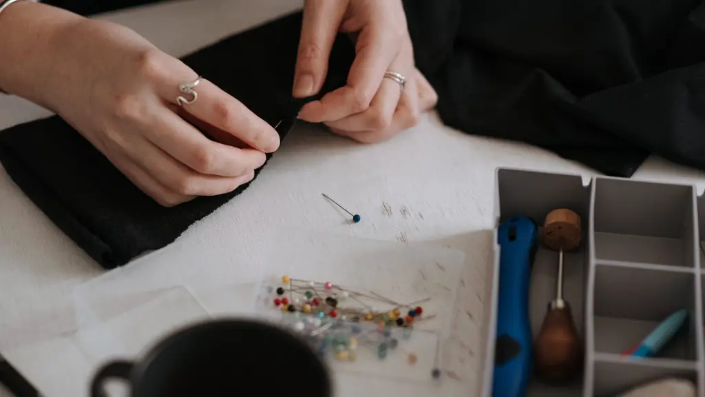 What do the different sizes of sewing machine needles mean?