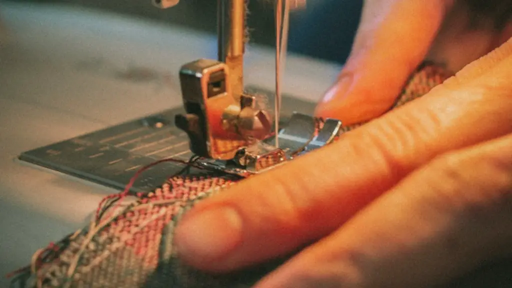 What size sewing machine needle is best for quilting?