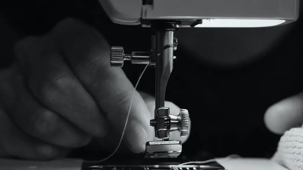 How To Replace A Needle In A Sewing Machine