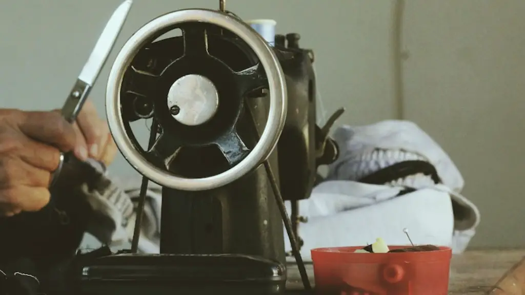 How To Set Up An Old Singer Sewing Machine