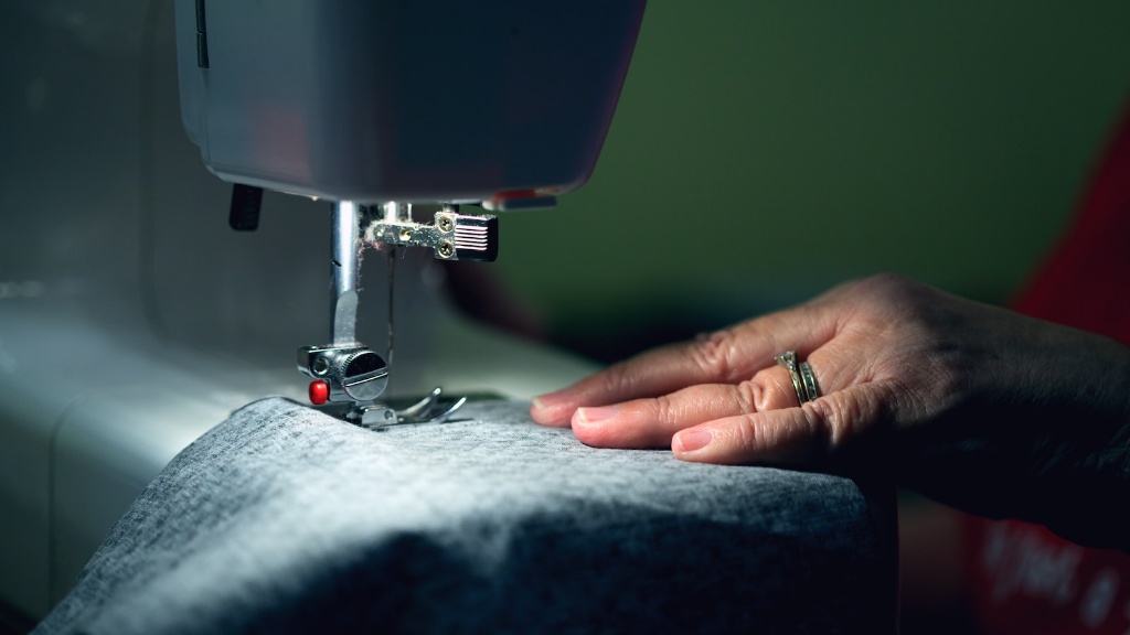 How To Install Needle On Sewing Machine